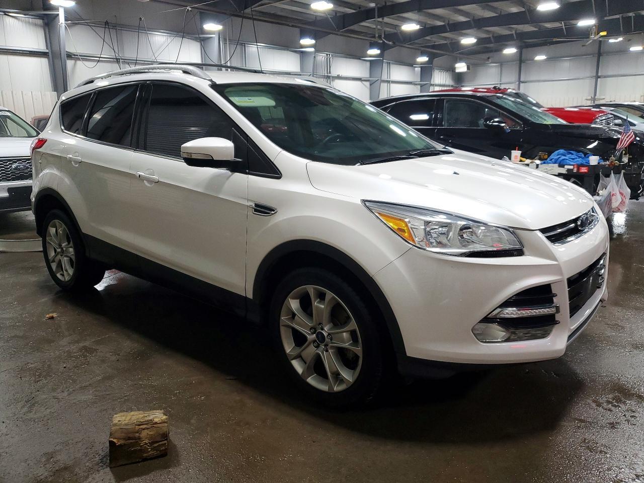 2016 Ford Escape Titanium - Фото 4