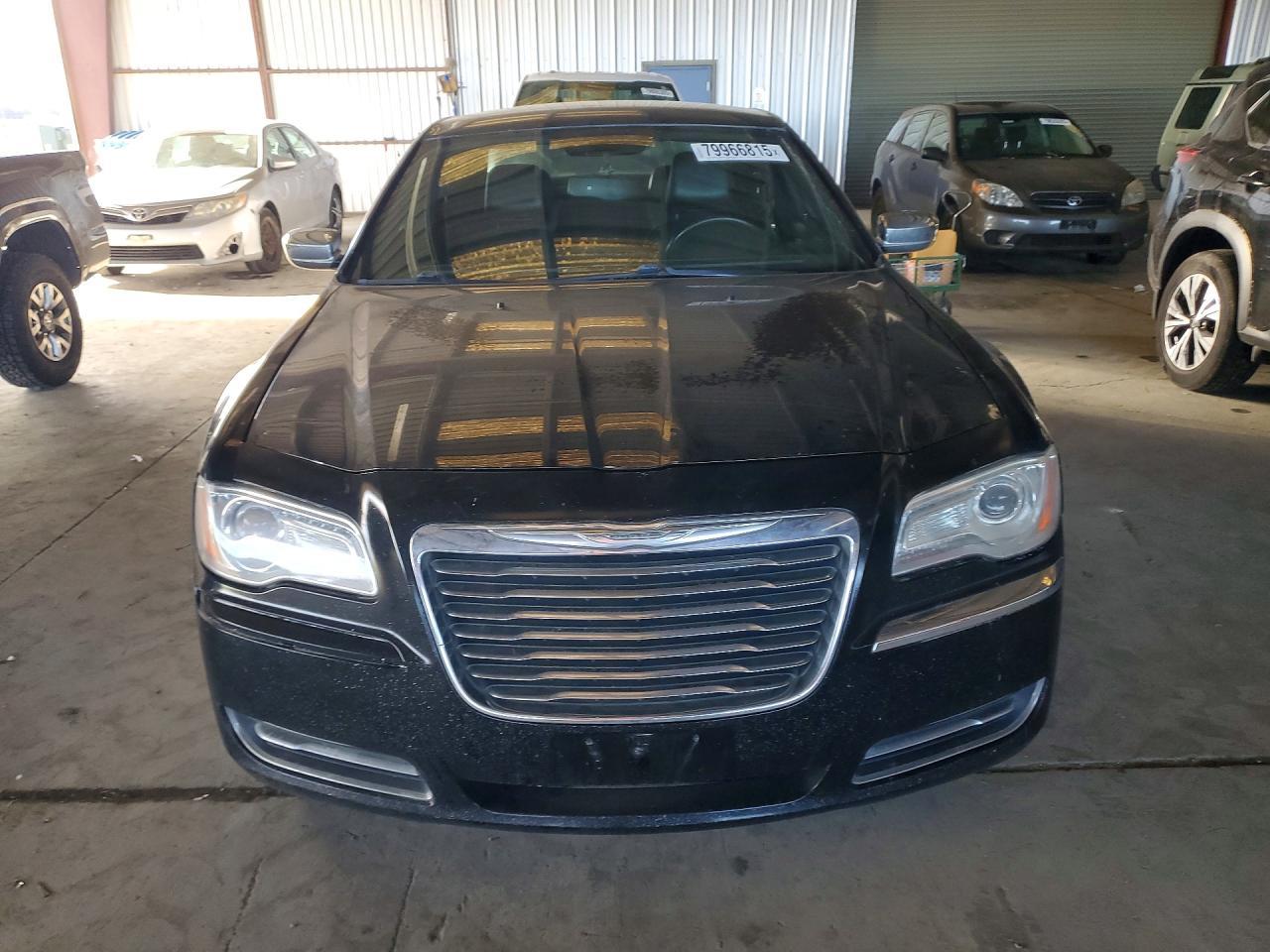 2012 Chrysler 300 - Image 5