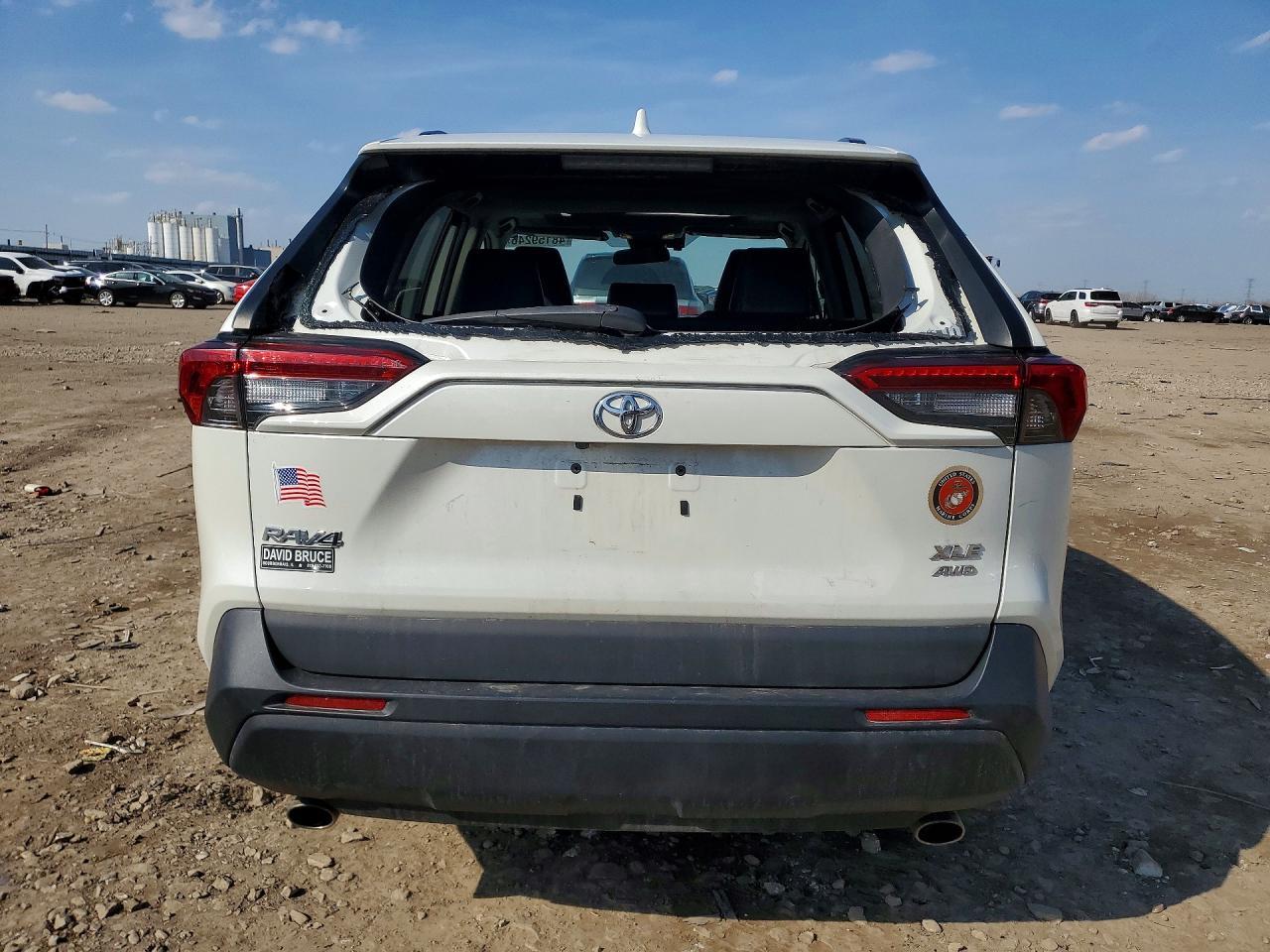 2021 Toyota Rav4 Xle Premium - Image 6