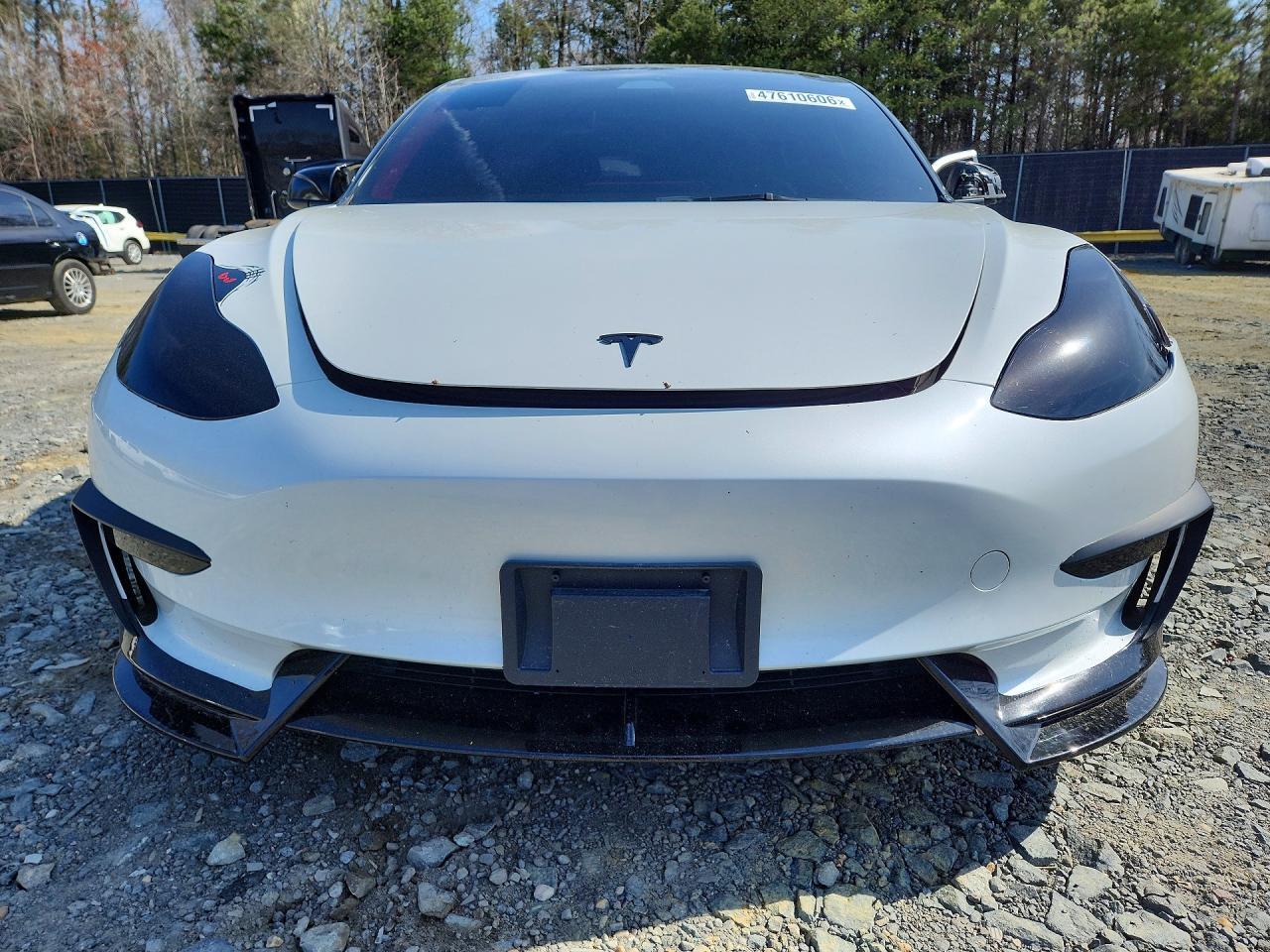 2023 Tesla Model 3 - Фото 5