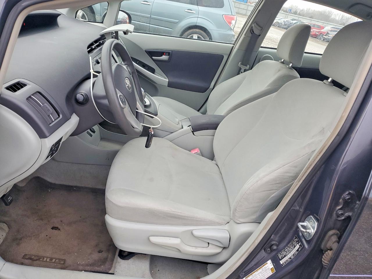 2010 Toyota Prius Iii - Фото 7