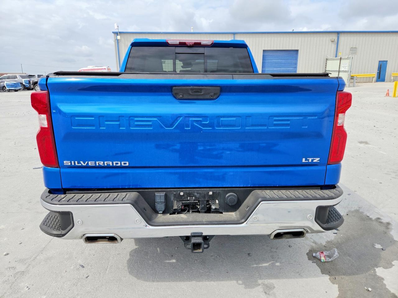 2023 Chevrolet Silverado - Image 6