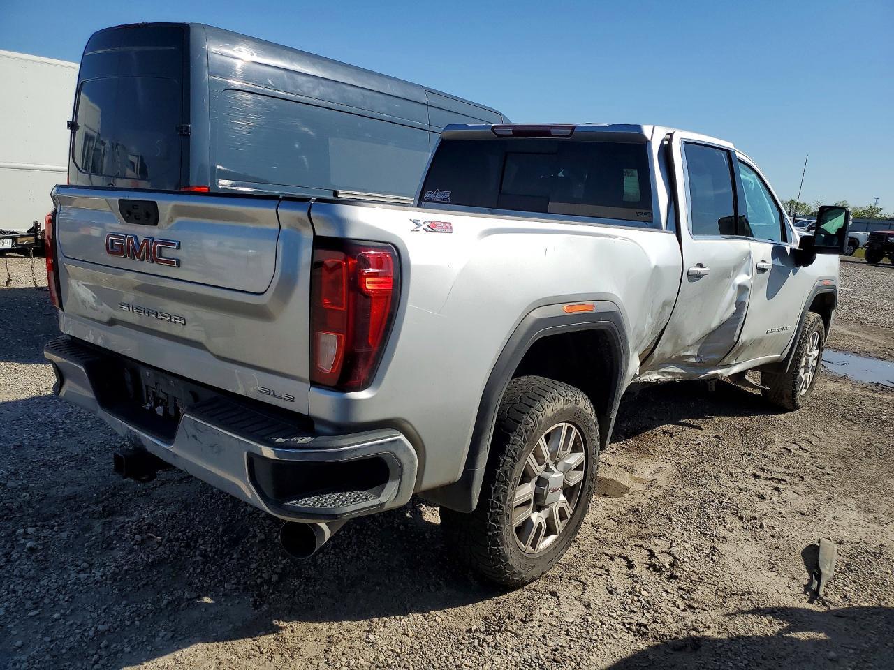 2022 GMC Sierra K2500 Sle - Image 3