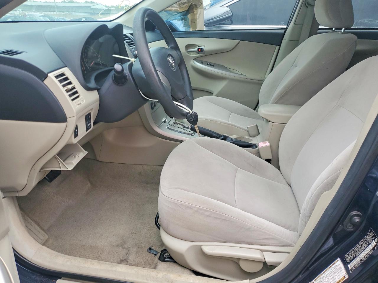 2011 Toyota Corolla Base - Фото 7