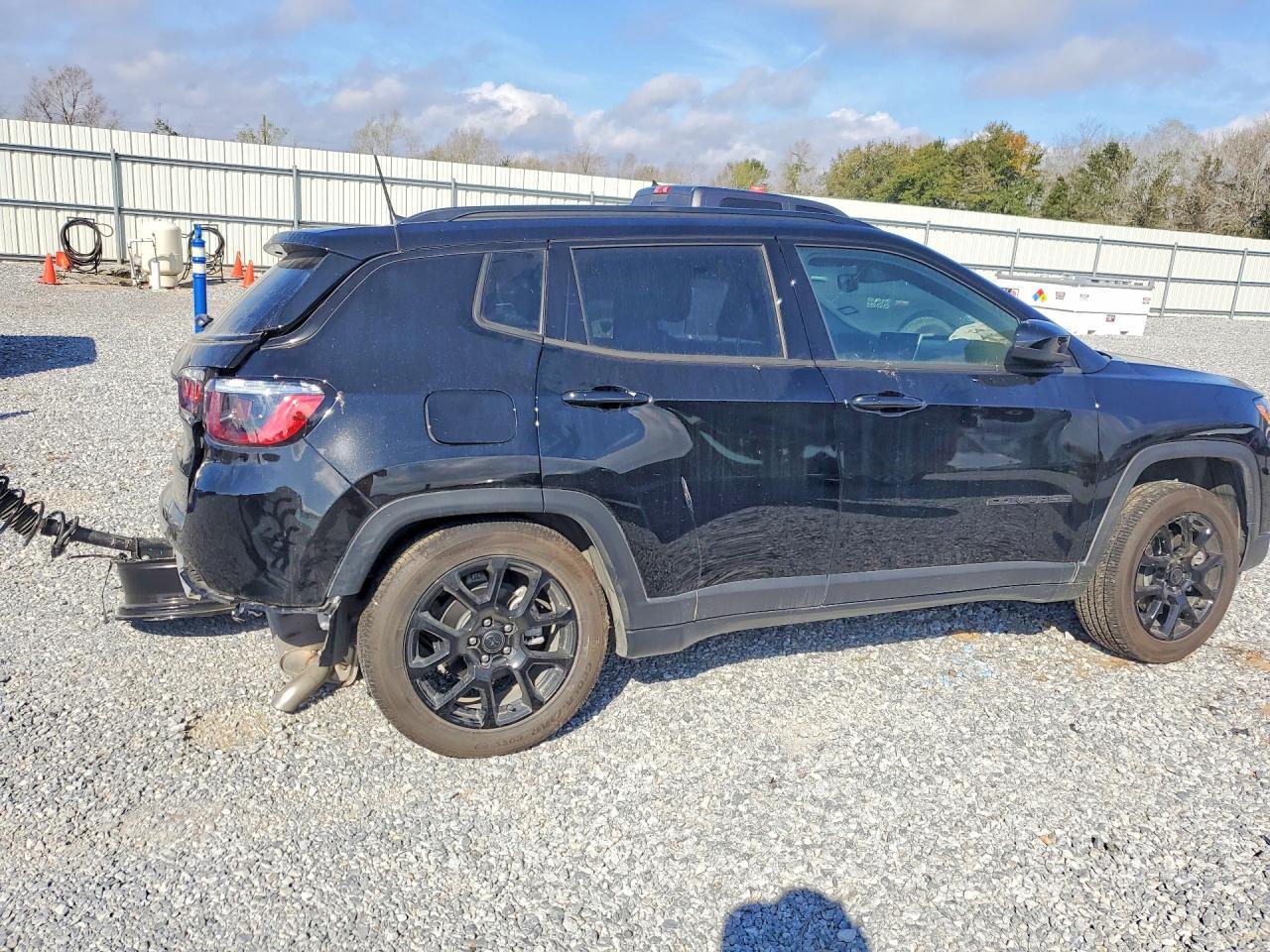 2026 Jeep Compass Latitude - Image 3