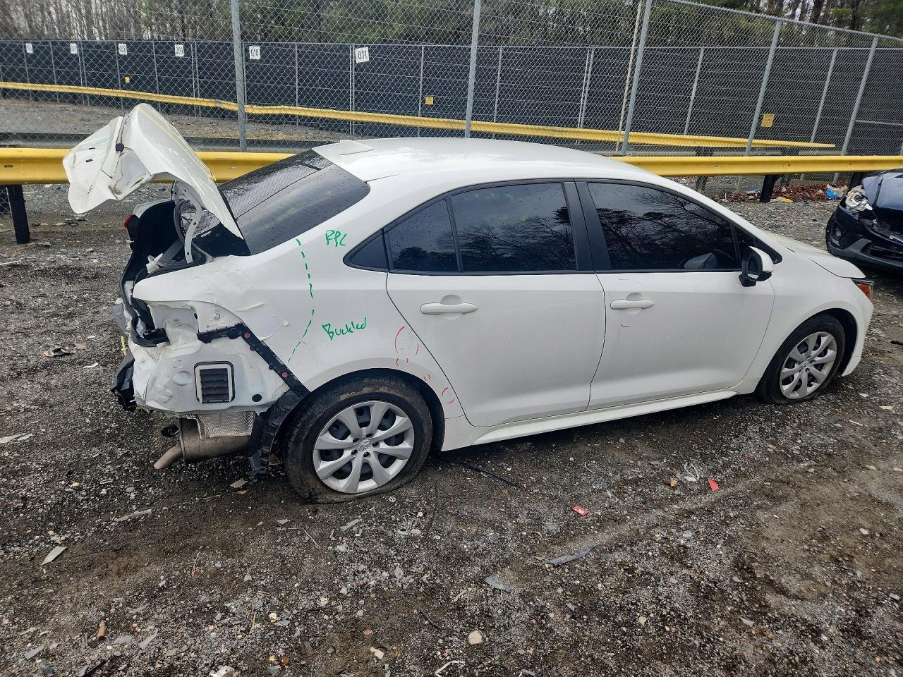 2022 Toyota Corolla Le - Фото 3