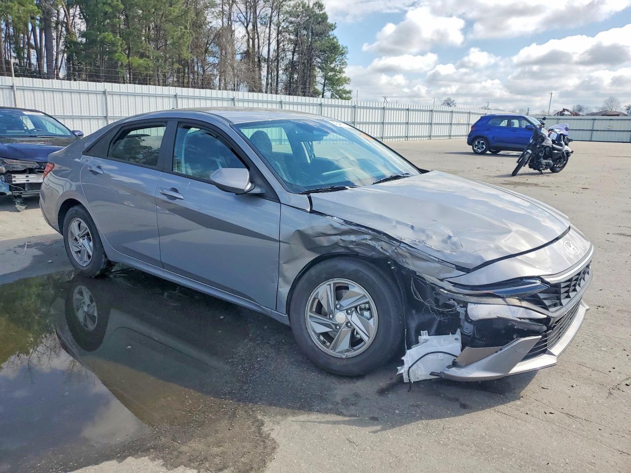 2025 Hyundai Elantra Se - Фото 4