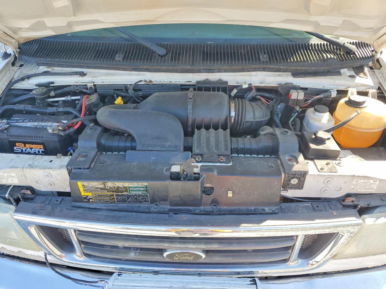 2006 Ford Econoline E450 Super Duty Cutaway Van - Фото 7