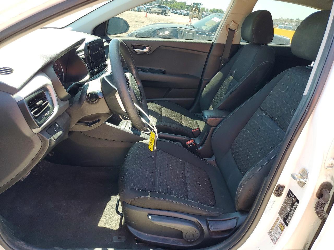 2023 Kia Rio S - Фото 7