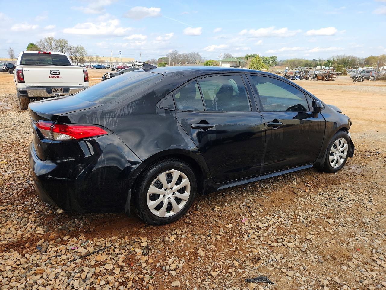 2025 Toyota Corolla Le - Фото 3