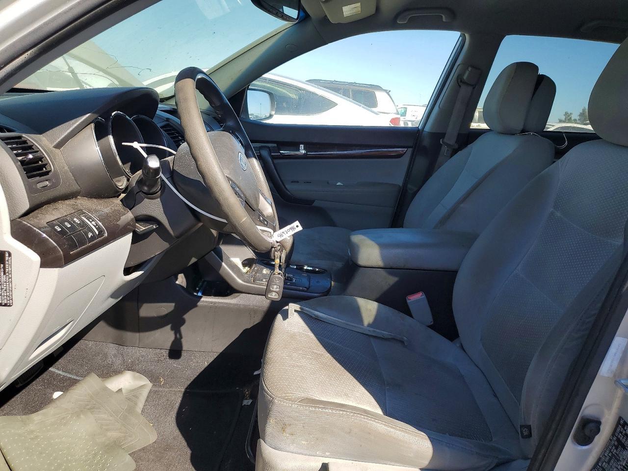 2013 Kia Sorento Lx - Image 7