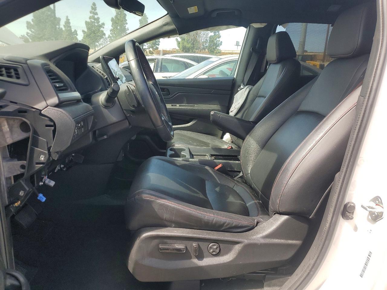 2023 Honda Odyssey Sport-L - Image 7