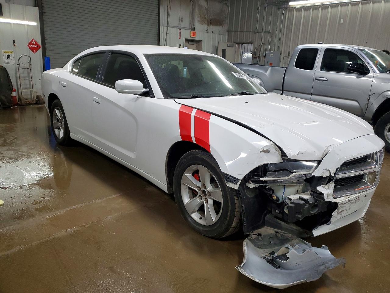 2011 Dodge Charger - Фото 4