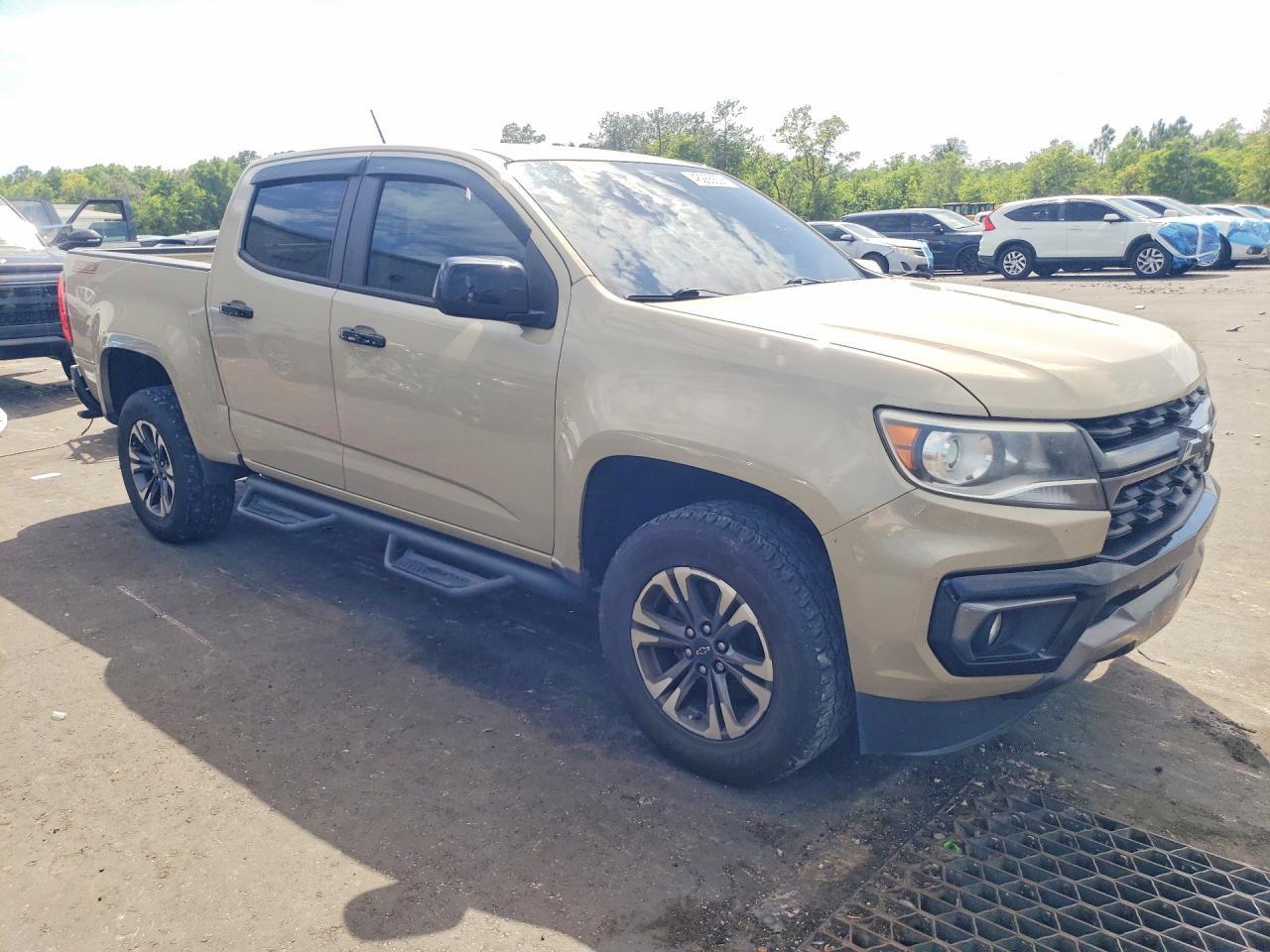2021 Chevrolet Colorado Z71 - Image 4