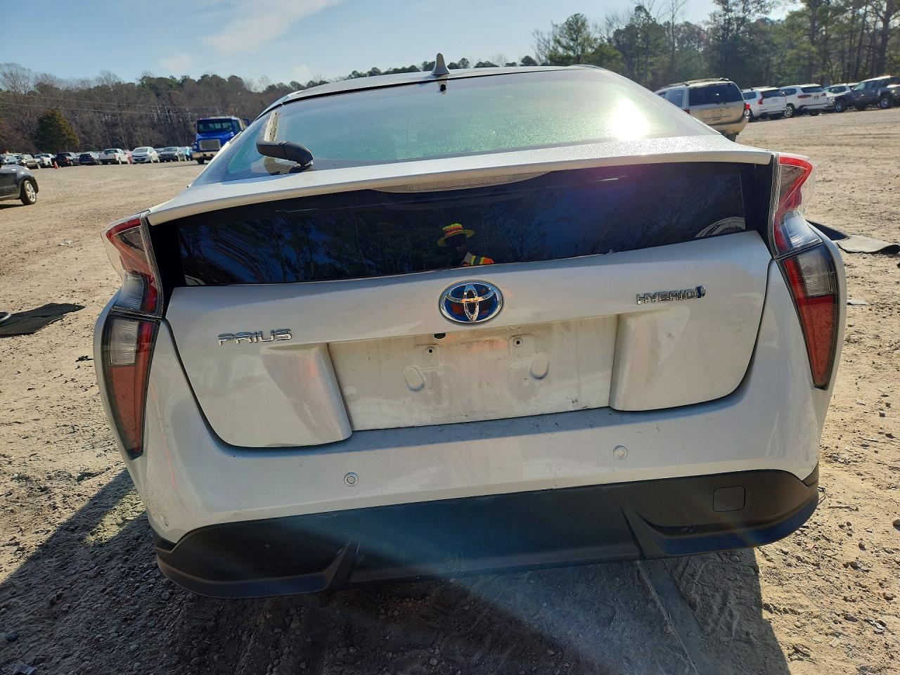 2017 Toyota Prius Four Touring - Фото 6