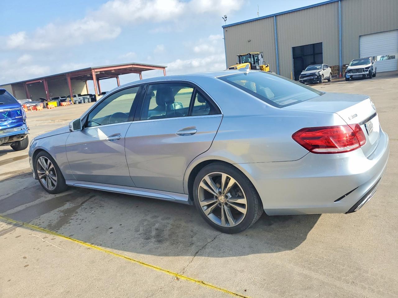 2014 Mercedes-Benz E 350 4Matic - Фото 2