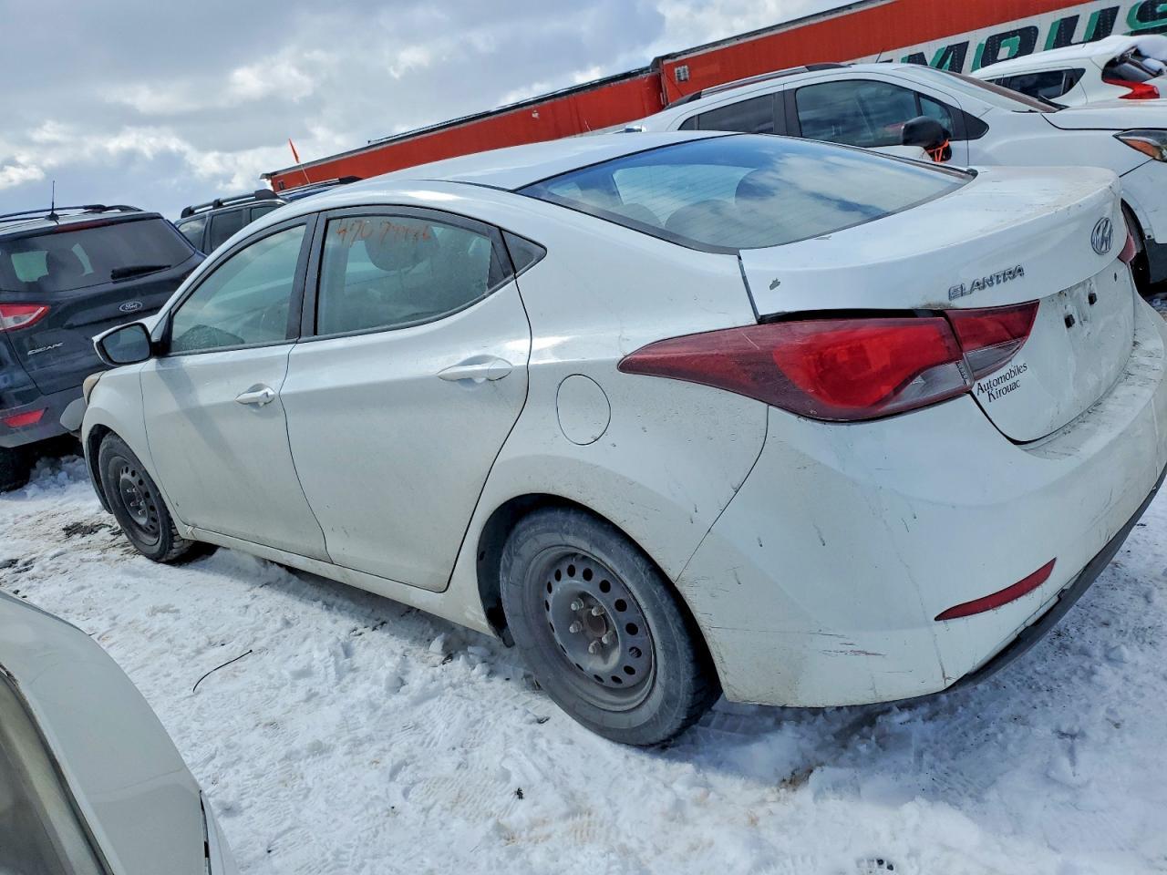 2016 Hyundai Elantra Se - Фото 2