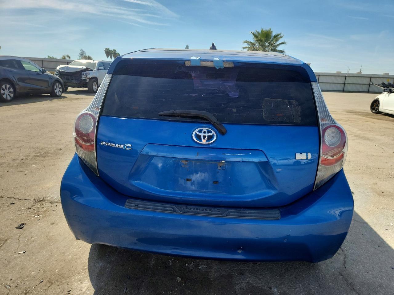 2012 Toyota Prius C Two - Фото 6