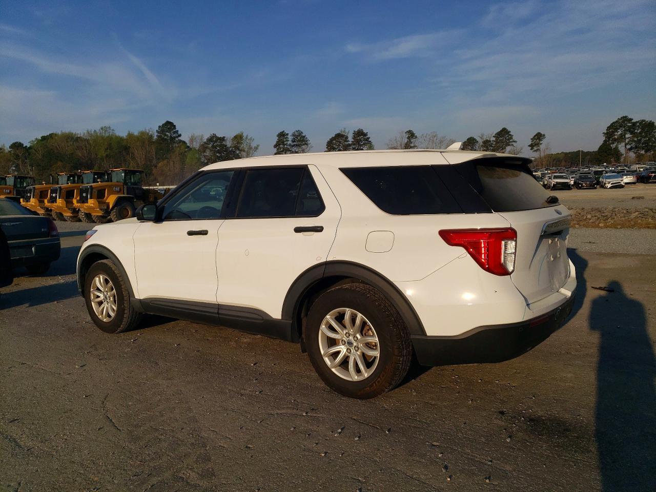 2020 Ford Explorer - Фото 2