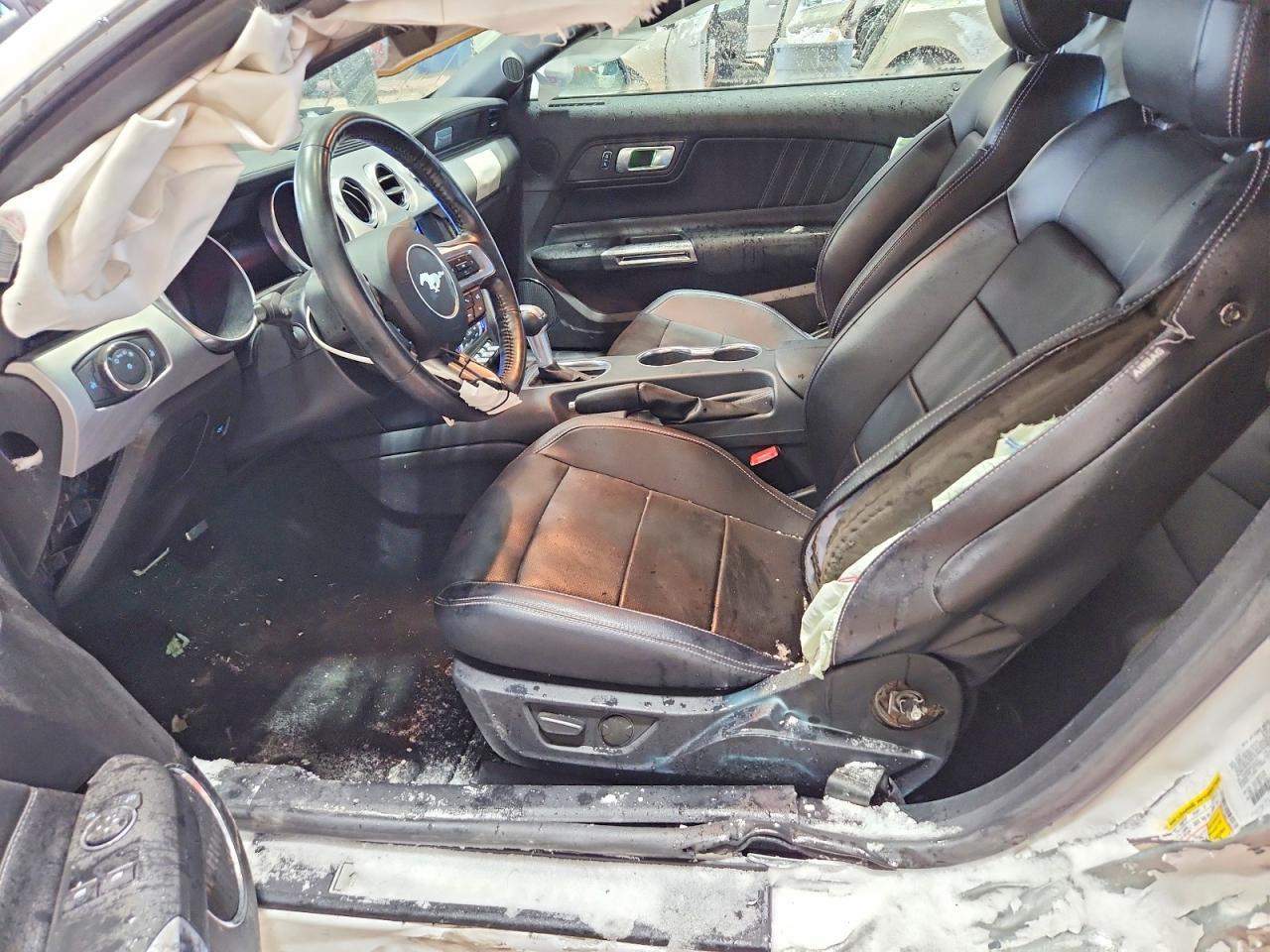 2022 Ford Mustang - Фото 7