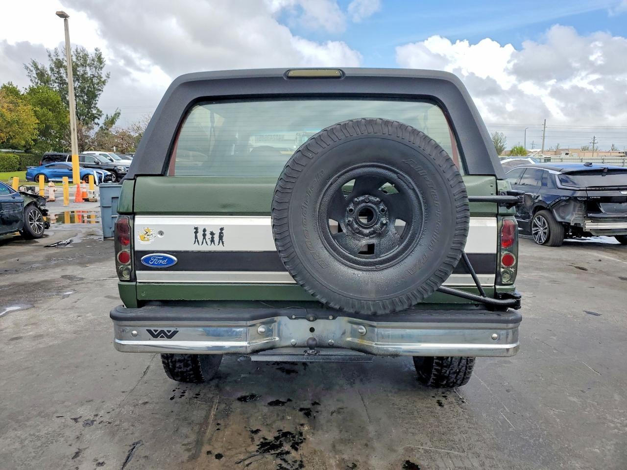 1996 Ford Bronco U100 - Фото 6