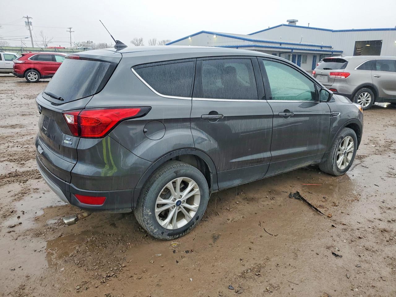 2019 Ford Escape Se - Фото 3