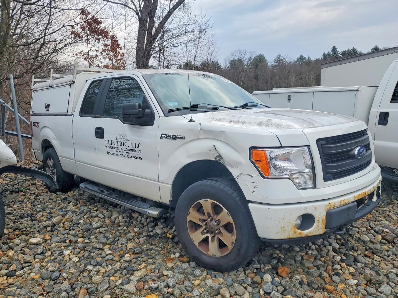 2014 Ford F150 Super Cab - Image 4