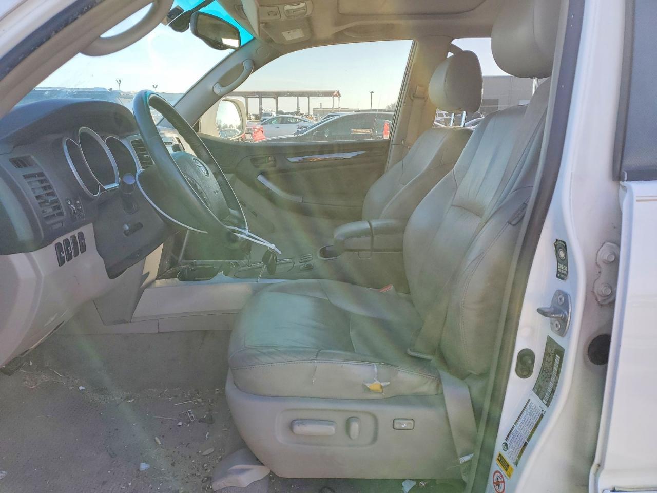 2006 Toyota 4Runner Limited - Image 7