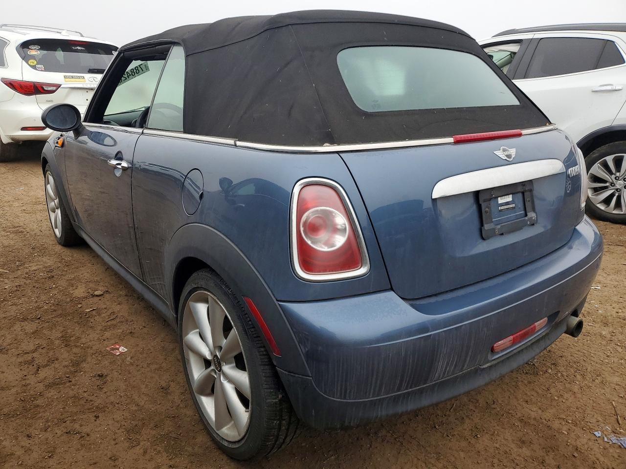 2011 Mini Cooper - Image 2