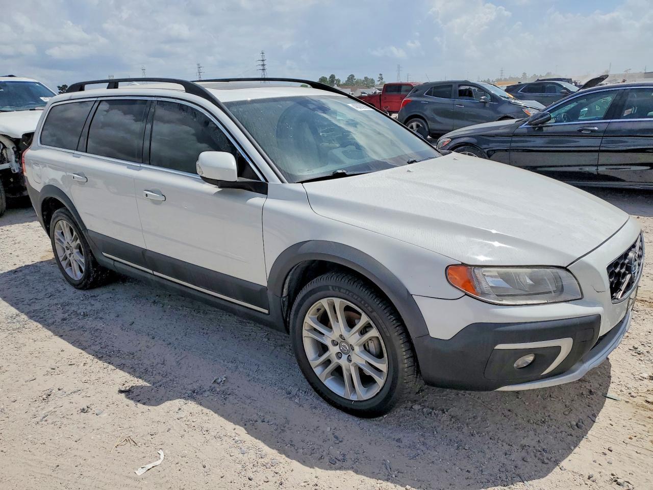 2016 Volvo Xc70 T5 Premier - Фото 4