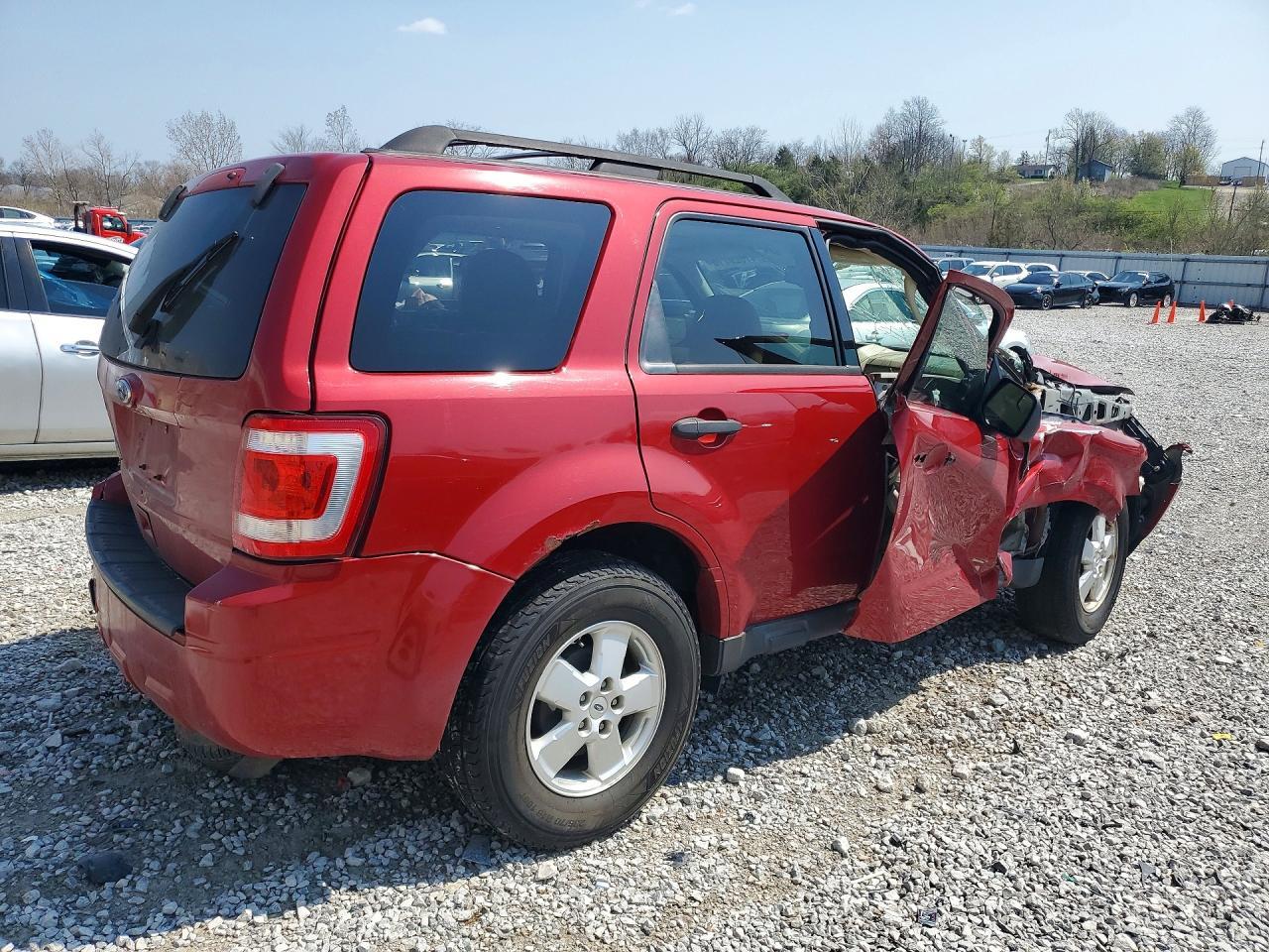 2011 Ford Escape Xlt - Фото 3