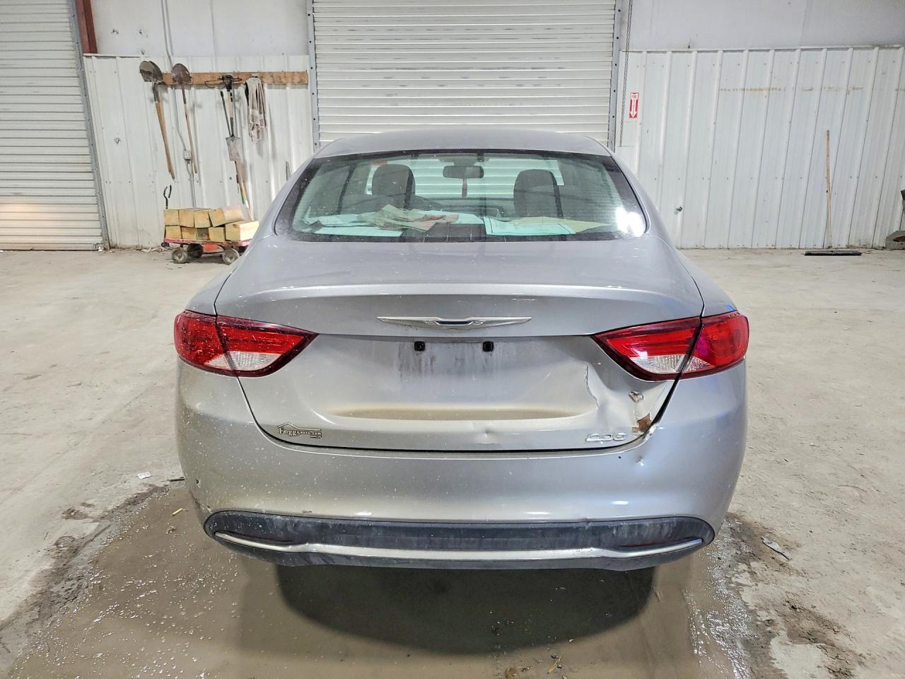 2015 Chrysler 200 Limited - Фото 6