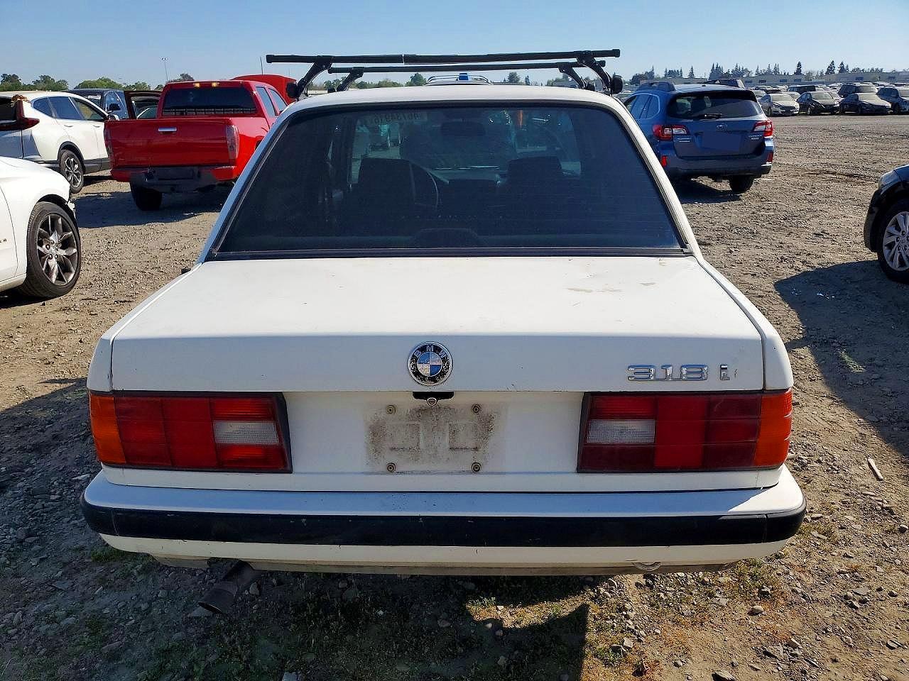1991 BMW 318 I - Фото 6