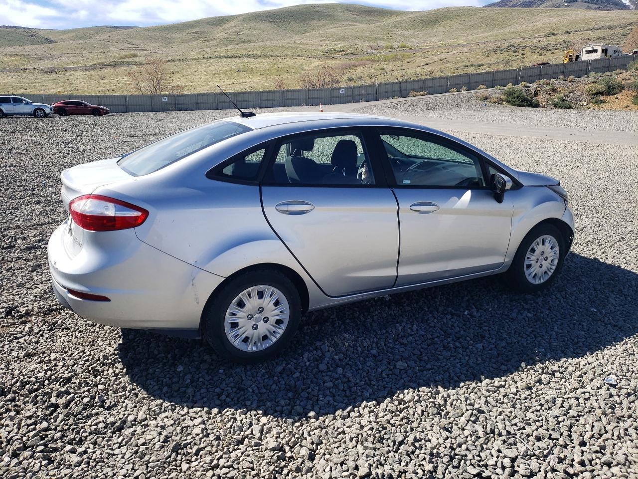 2016 Ford Fiesta S - Фото 3