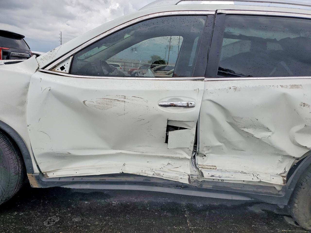 2017 Niss Rogue S - Фото 7