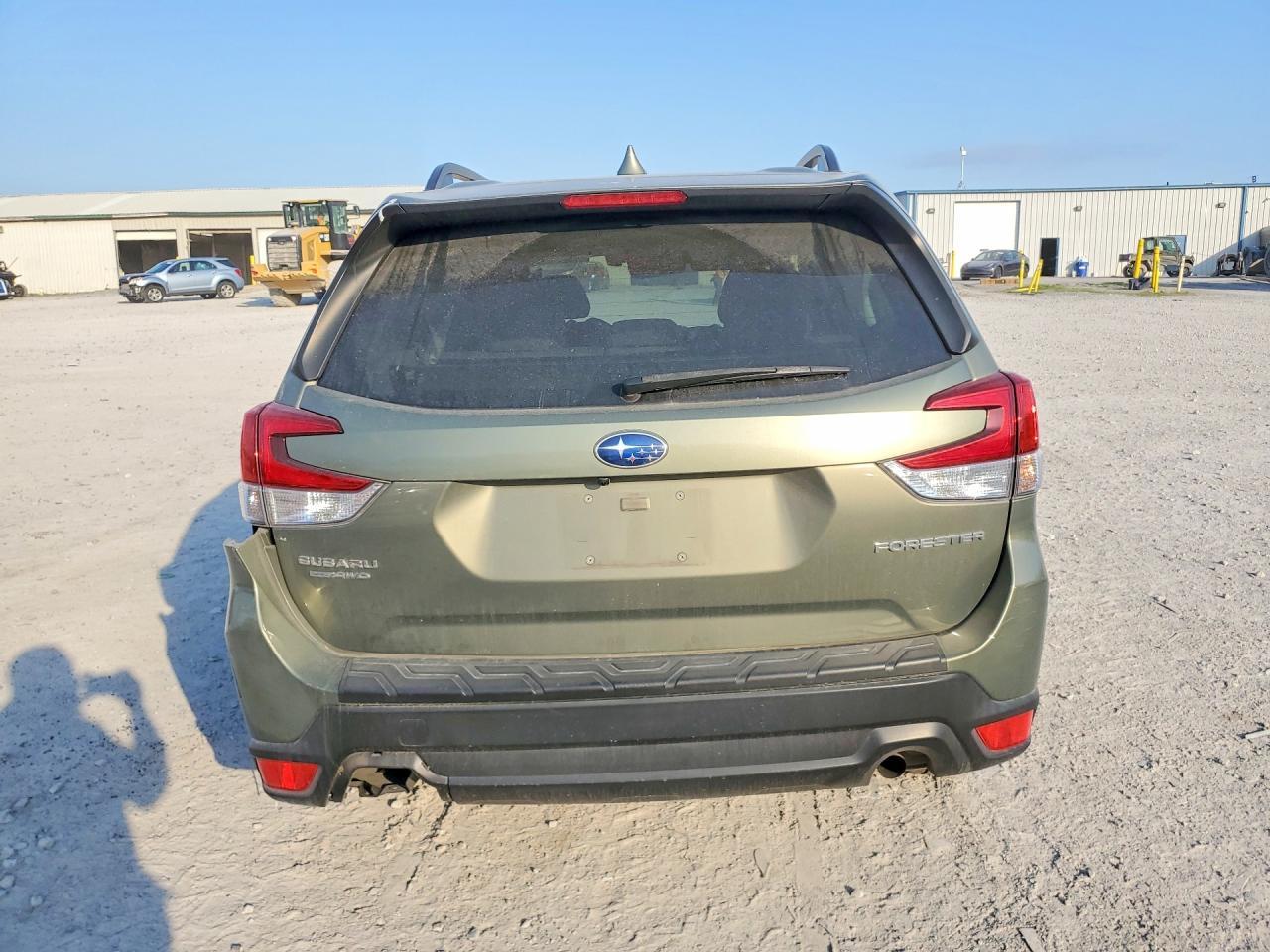 2021 Subaru Forester Premium - Image 6
