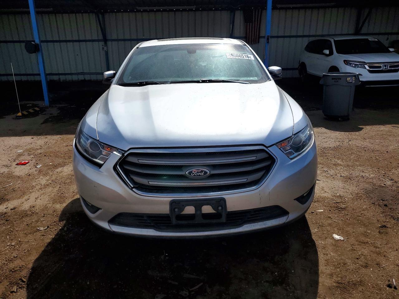 2018 Ford Taurus Sel - Фото 5