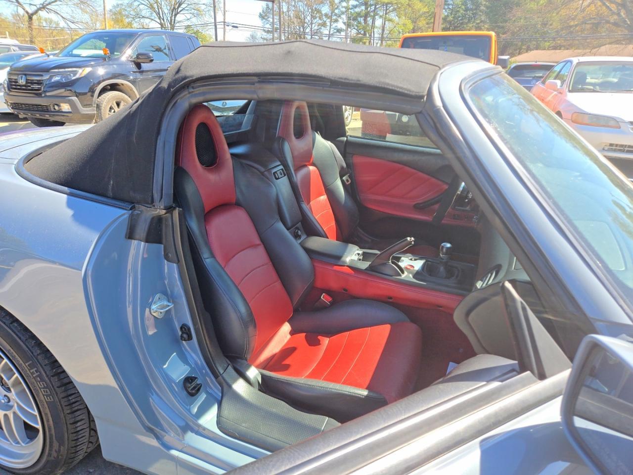 2005 Honda S2000 - Image 6
