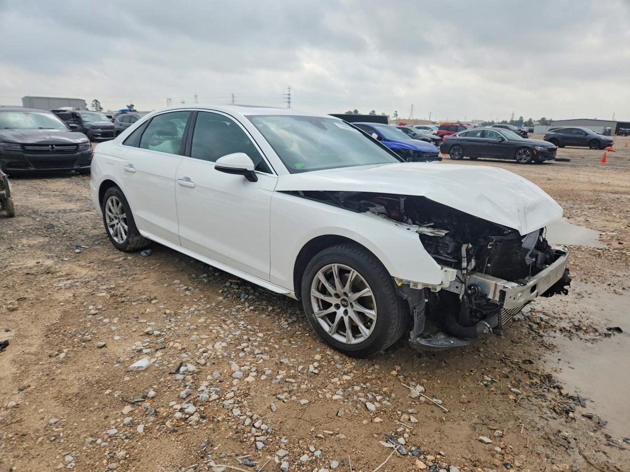 2021 Audi A4 Premium 40 - Фото 4