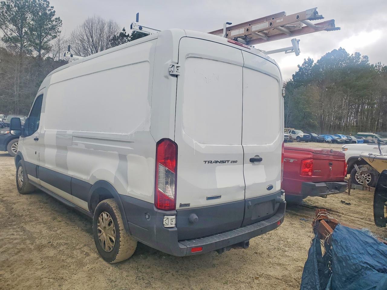 2016 Ford Transit T-250 Cargo Van - R & D - Cln Title - Pri Fleet - Фото 2