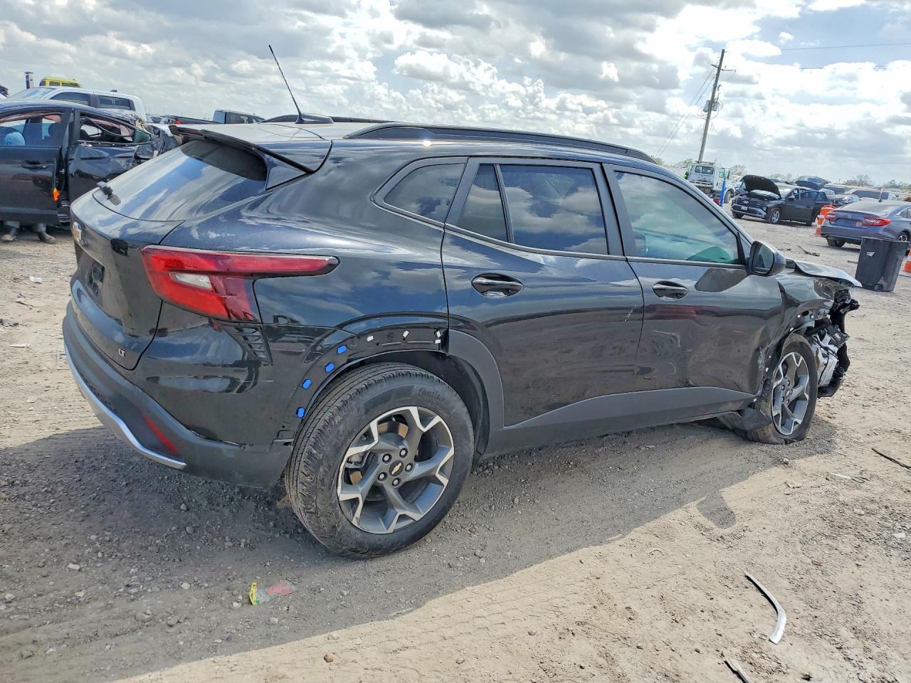 2025 Chevrolet Trax 1Lt - Фото 3