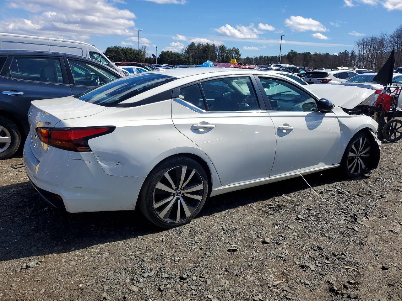 2020 Nissan Altima 2.5 Sr - Фото 3