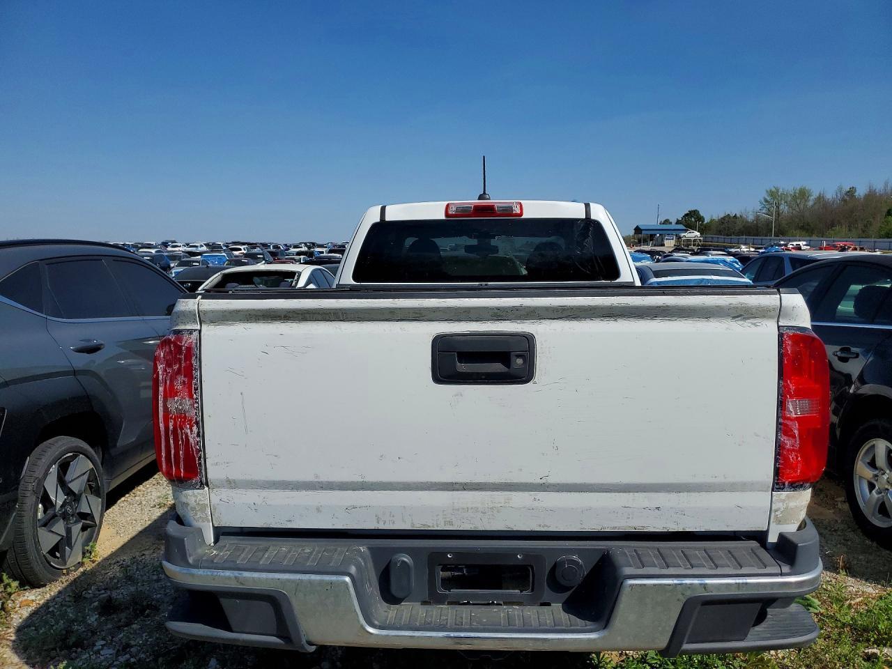 2015 Chevrolet Colorado - Image 6