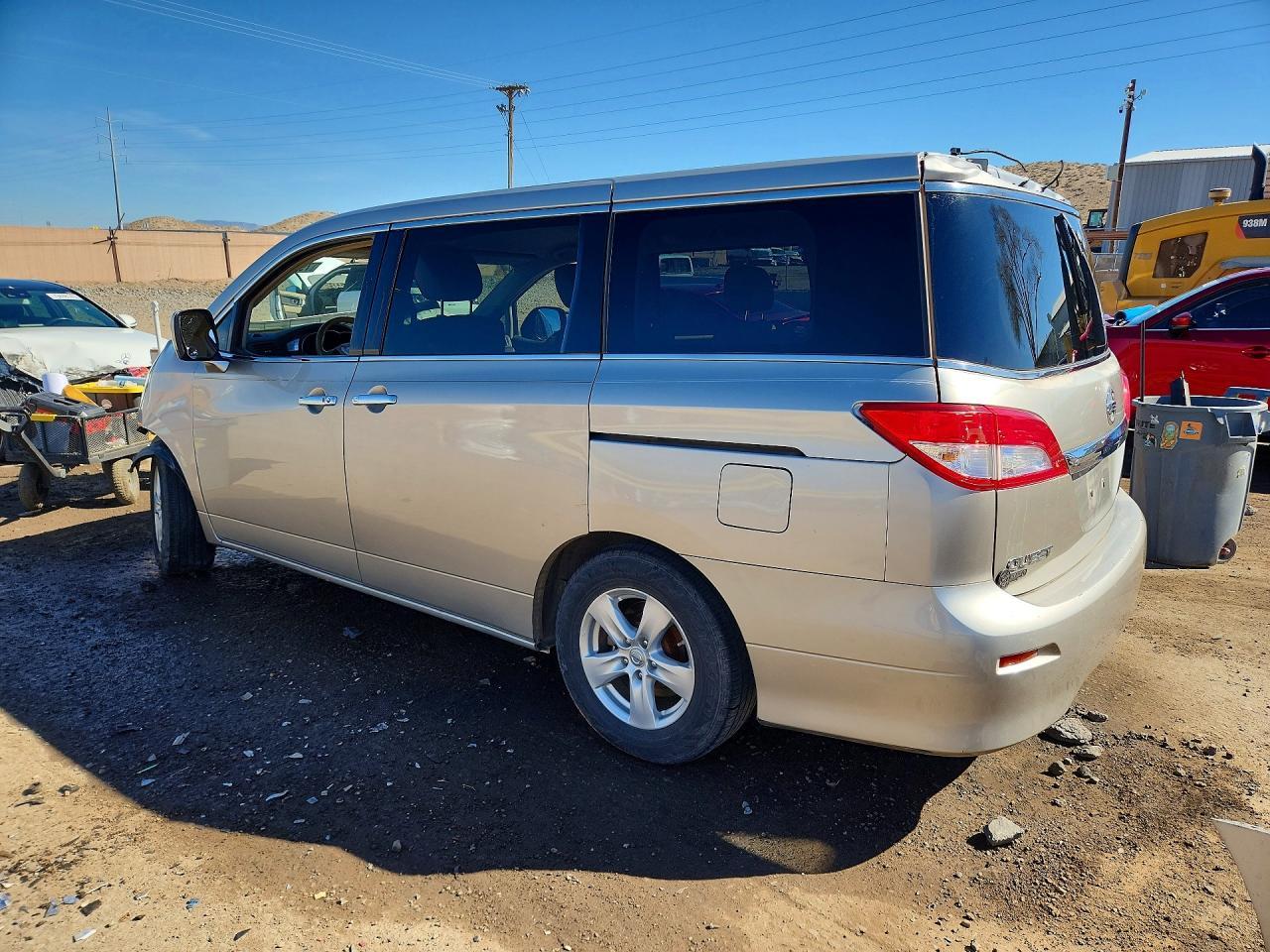 2012 Nissan Quest 3.5 S - Фото 2