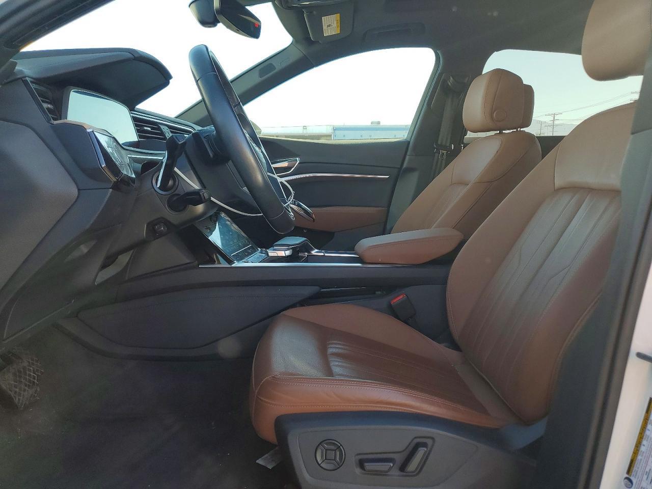 2024 Audi Q8 E-Tron Sportback Premium Plus - Фото 7