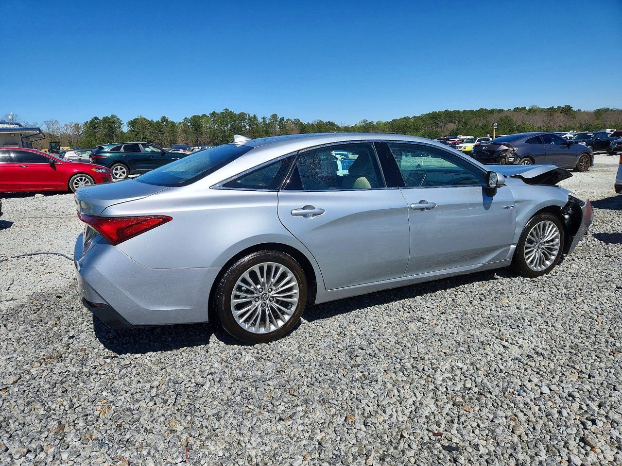 2020 Toyota Avalon Hybrid Limited - Фото 3