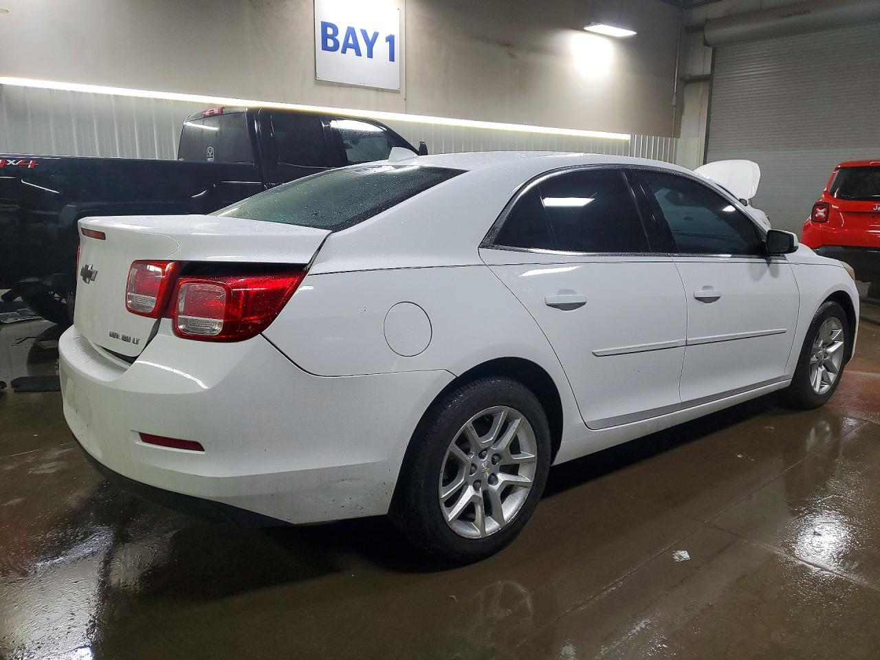 2013 Chevrolet Malibu 1Lt - Image 3