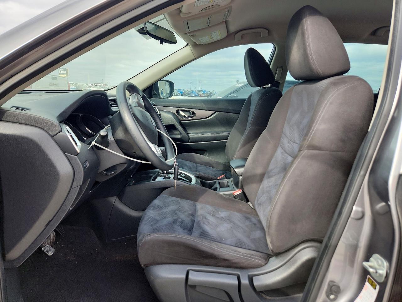 2015 Nissan Rogue S - Image 7
