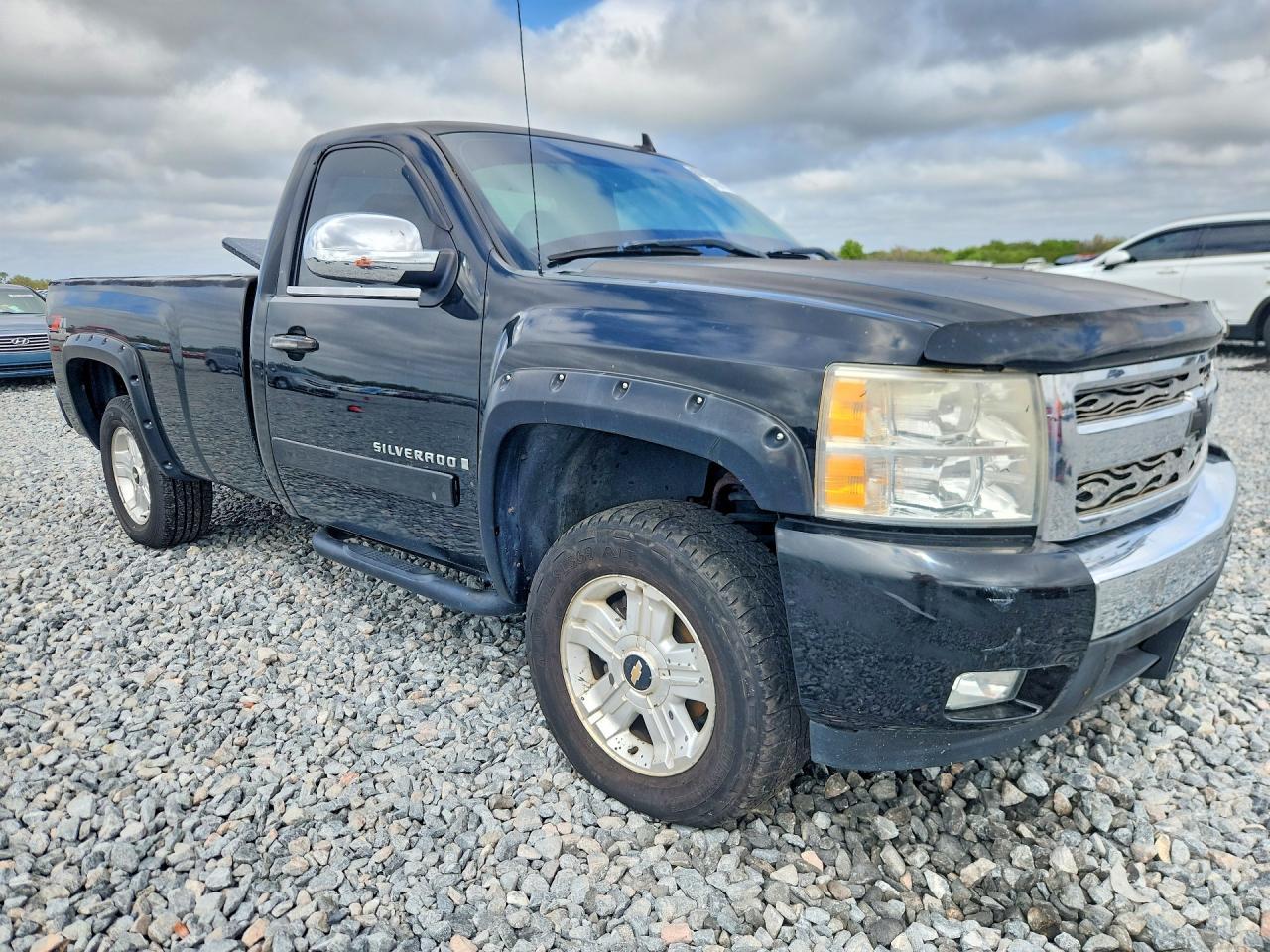 2007 Chevrolet Silverado K1500 - Image 4