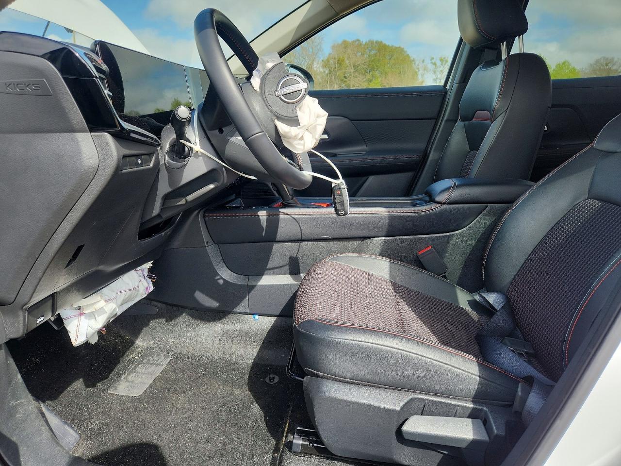2025 Nissan Kicks Sr - Фото 7